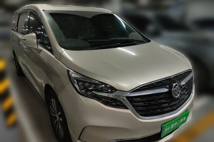 Used Buick GL8 2021 ES Landtrek 653T Comfort Edition Front Right 45 Deg