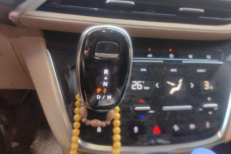 Used Buick GL8 2021 ES Land Cruiser 653T Luxury Edition Gear Lever