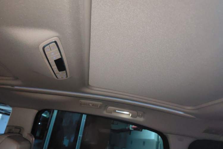 Used Buick GL8 2021 ES Landtrek 653T Smart Luxury Model Headliner
