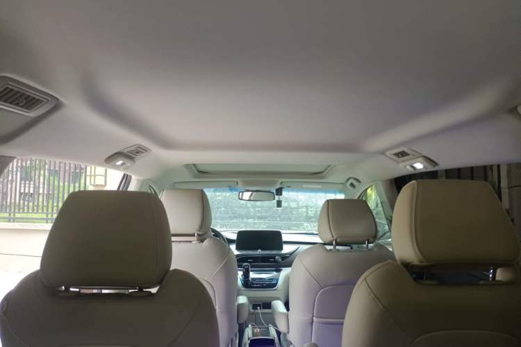 Used Buick GL8 2021 Land Cruiser Executive Class 652T Luxury Model Headliner