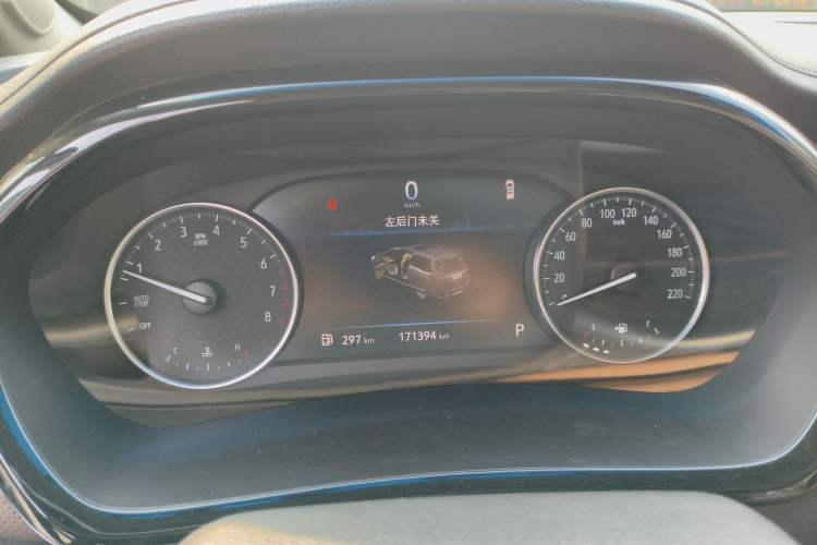 Used Buick GL8 2021 Land Cruiser Executive Class 652T Luxury Model Instrument Cluster