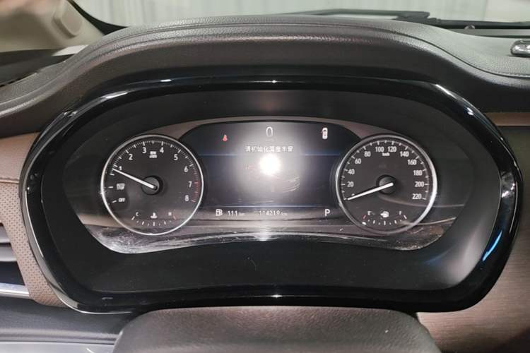 Used Buick GL8 2021 Land Cruiser Executive Class 652T Luxury Model Instrument Cluster