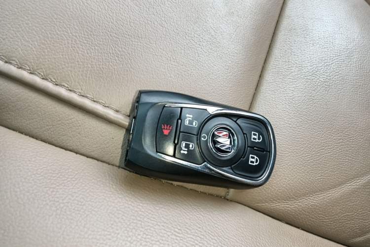 Used Buick GL8 2021 ES Land Cruiser 653T Luxury Edition Interior 1