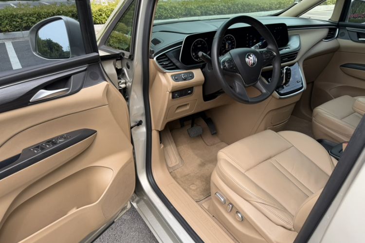 Used Buick GL8 2021 ES Land Cruiser 653T Luxury Edition Interior 1