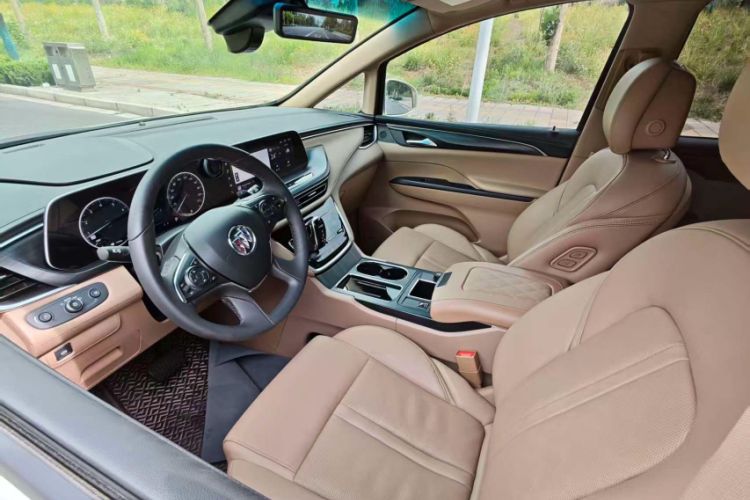Used Buick GL8 2021 ES Land Cruiser 653T Flagship Model Interior 2