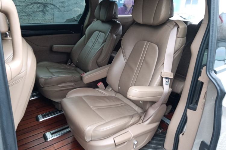 Used Buick GL8 2021 ES Land Cruiser 653T Luxury Edition Interior 4