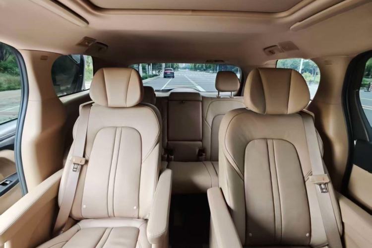Used Buick GL8 2021 ES Land Cruiser 653T Flagship Model Interior 7