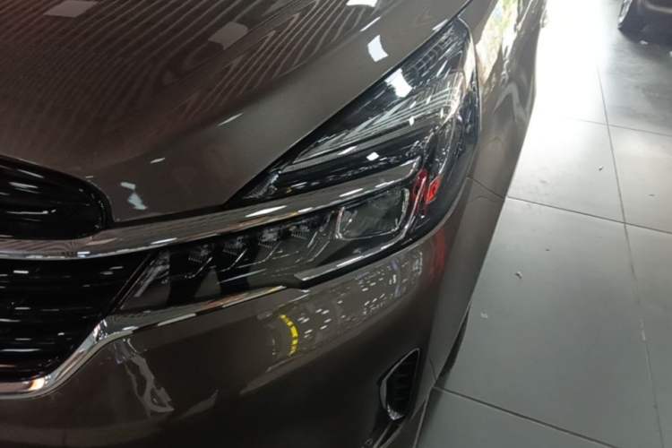 Used Buick GL8 2021 Land Cruiser Executive Class 652T Luxury Model Left Front Headlight