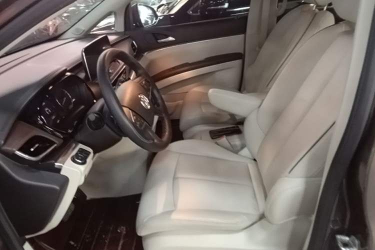 Used Buick GL8 2021 Land Cruiser Executive Class 652T Luxury Model Left Front Seat