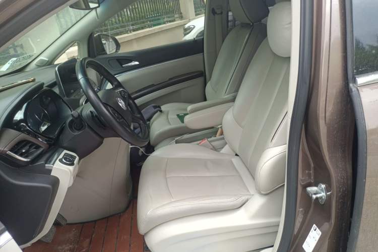 Used Buick GL8 2021 Land Cruiser Executive Class 652T Luxury Model Left Front Seat