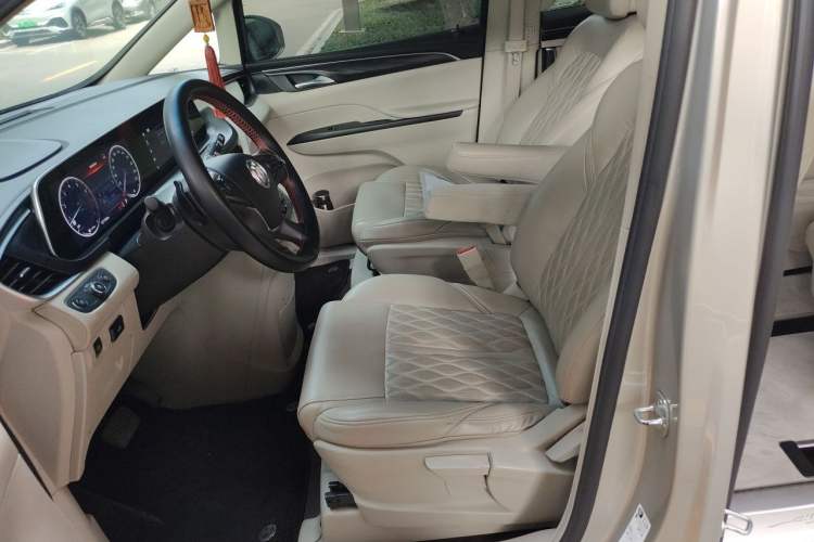 Used Buick GL8 2021 ES Landtrek 653T Comfort Edition Left Front Seat