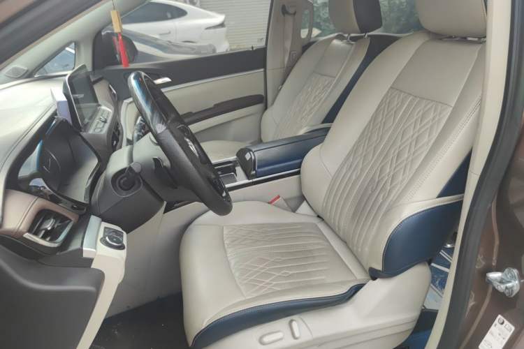 Used Buick GL8 2021 Land Cruiser Executive Class 652T Comfort Model Left Front Seat