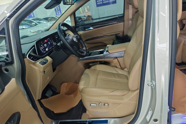 Used Buick GL8 2021 ES Landtrek 653T Luxury Model Left Front Seat