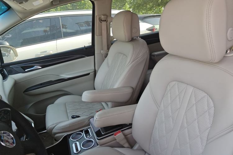 Used Buick GL8 2021 ES Landtrek 653T Comfort Edition Left Front Seat