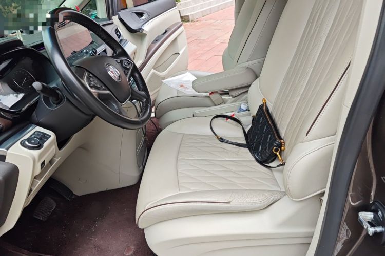 Used Buick GL8 2021 Land Cruiser Executive Class 652T Luxury Model Left Front Seat
