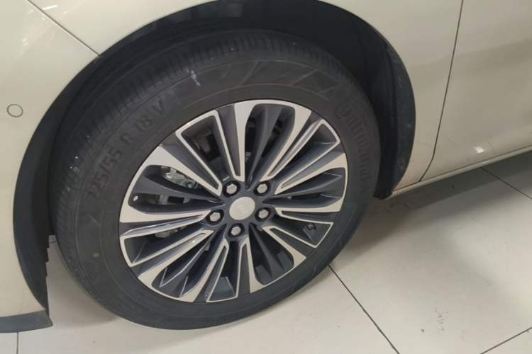 Used Buick GL8 2021 ES Landtrek 653T Luxury Model Left Front Wheel Hub