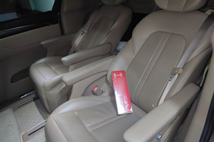 Used Buick GL8 2021 ES Landtrek 653T Smart Luxury Model Left Rear Seat