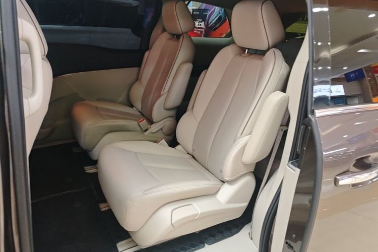 Used Buick GL8 2021 Land Cruiser Executive Class 652T Luxury Model Left Rear Seat