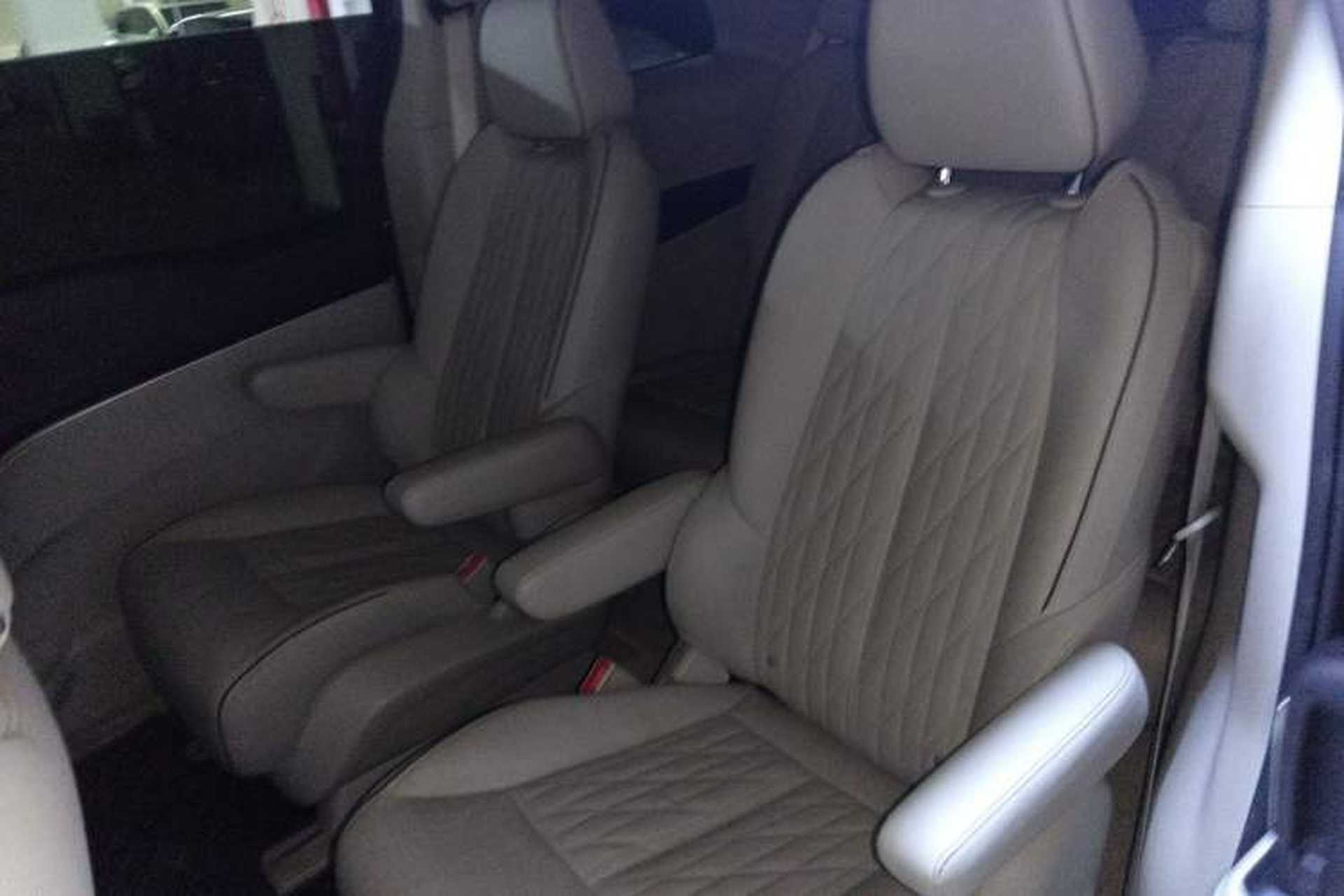 Used Buick GL8 2021 Land Cruiser Executive Class 652T Luxury Model Left Rear Seat