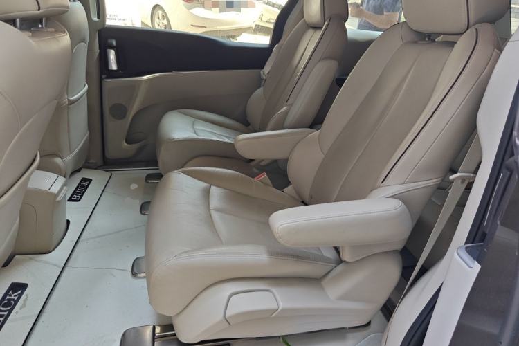 Used Buick GL8 2021 Land Cruiser Executive 652T Premium Model Left Rear Seat