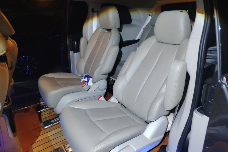 Used Buick GL8 2021 Land Cruiser Executive Class 652T Comfort Model Left Rear Seat