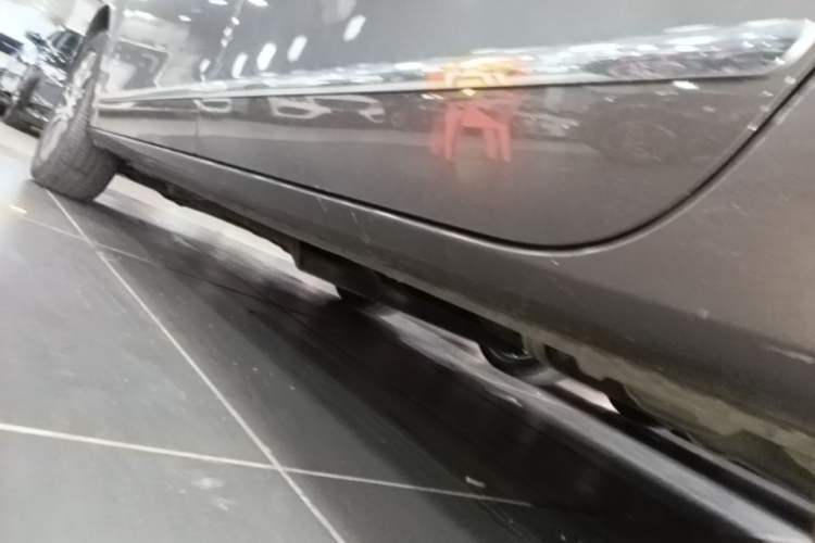 Used Buick GL8 2021 Land Cruiser Executive Class 652T Luxury Model Left Side Sill