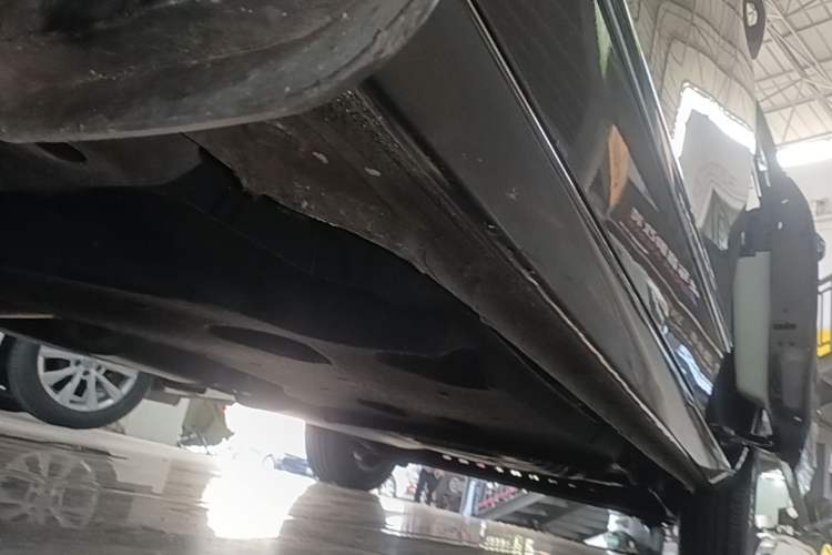 Used Buick GL8 2021 Land Cruiser Executive Class 652T Luxury Model Left Side Sill