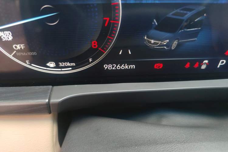 Used Buick GL8 2021 ES Land Cruiser 653T Luxury Edition Odometer Close Up