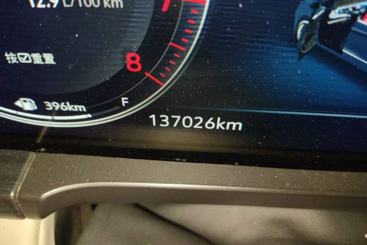 Used Buick GL8 2021 ES Landtrek 653T Comfort Edition Odometer Close Up