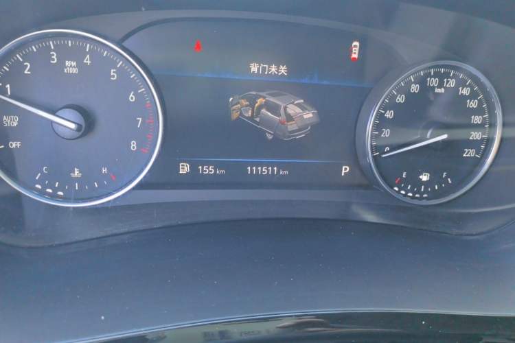 Used Buick GL8 2021 Land Cruiser Executive Class 652T Comfort Model Odometer Close Up