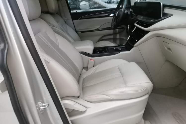Used Buick GL8 2021 ES Landtrek 653T Comfort Edition Right Front Seat