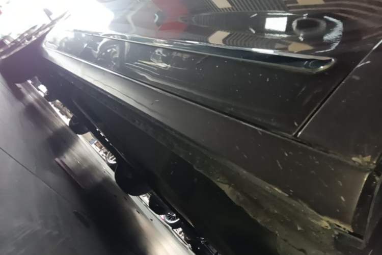 Used Buick GL8 2021 Land Cruiser Executive Class 652T Luxury Model Right Side Sill