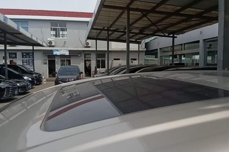Used Buick GL8 2021 ES Landtrek 653T Luxury Model Roof