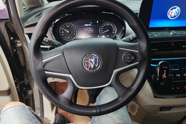 Used Buick GL8 2021 Land Cruiser Executive Class 652T Comfort Model Steering Wheel