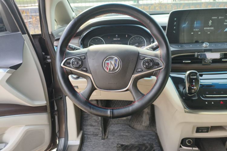 Used Buick GL8 2021 Land Cruiser Executive Class 652T Luxury Model Steering Wheel