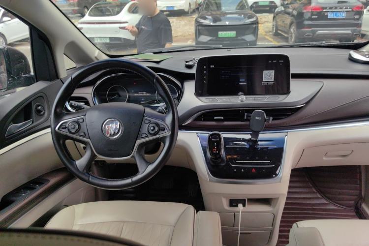 Used Buick GL8 2021 Land Cruiser Executive Class 652T Luxury Model Steering Wheel