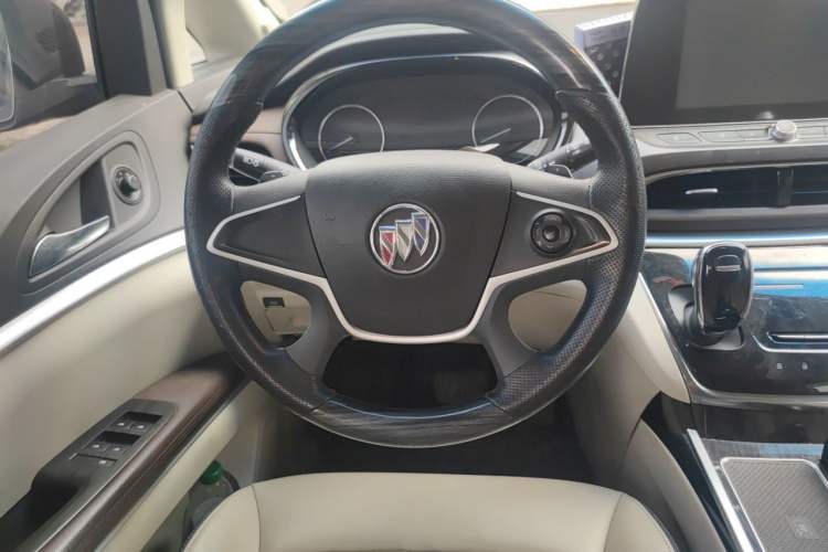 Used Buick GL8 2021 Land Cruiser Executive Class 652T Comfort Model Steering Wheel