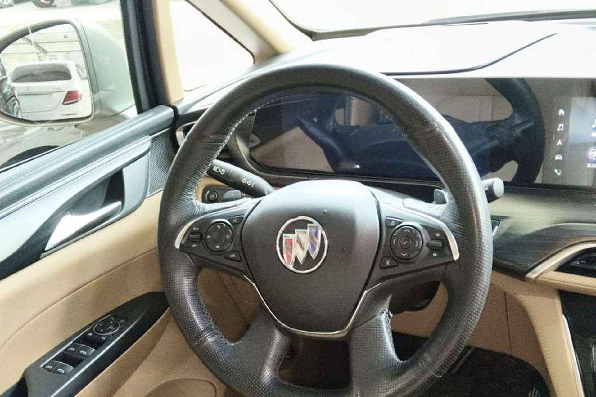 Used Buick GL8 2021 ES Land Cruiser 653T Luxury Edition Steering Wheel