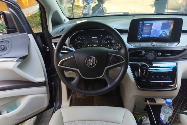 Used Buick GL8 2021 Land Cruiser Executive Class 652T Comfort Model Steering Wheel