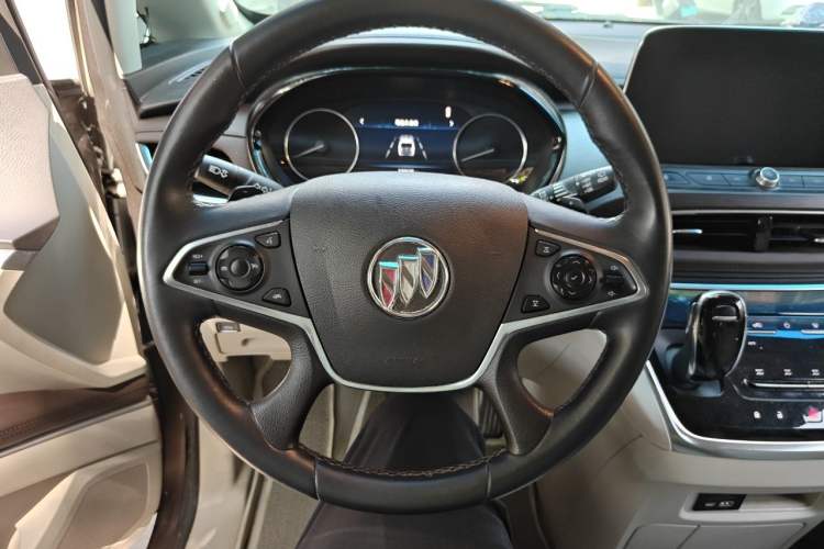 Used Buick GL8 2021 Land Cruiser Executive 652T Premium Model Steering Wheel