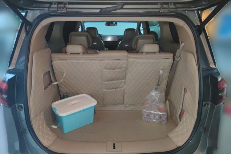 Used Buick GL8 2021 ES Landtrek 653T Smart Luxury Model Trunk