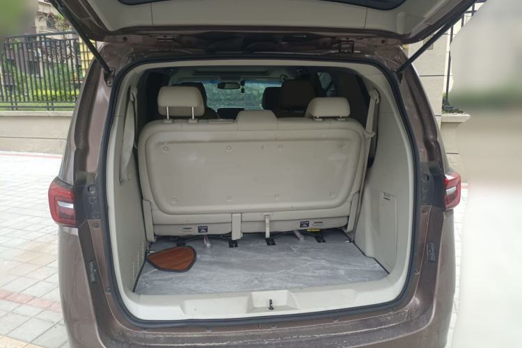 Used Buick GL8 2021 Land Cruiser Executive Class 652T Luxury Model Trunk