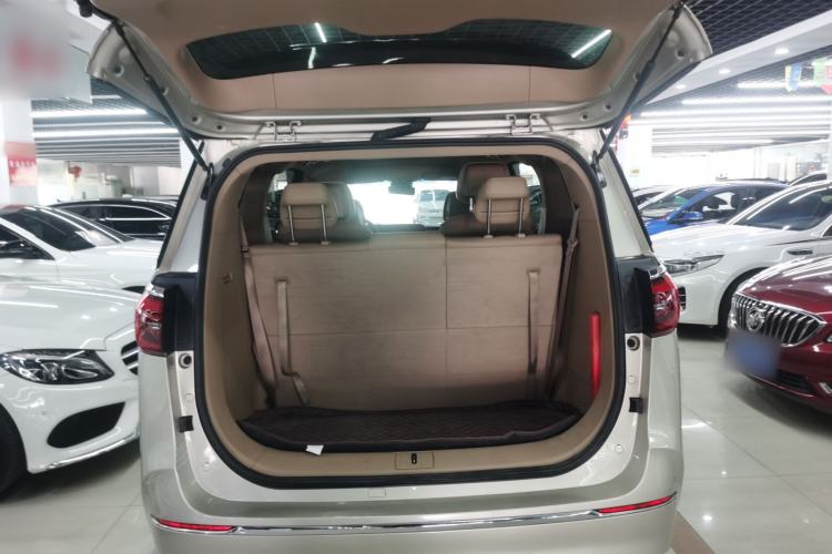 Used Buick GL8 2021 ES Land Cruiser 653T Luxury Edition Trunk