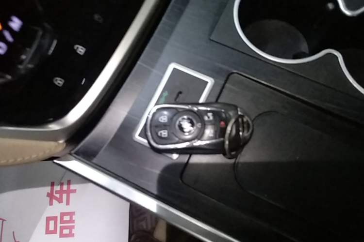 Used Buick GL8 2021 ES Land Cruiser 653T Luxury Edition Vehicle Key