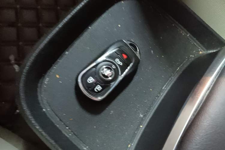 Used Buick GL8 2021 ES Landtrek 653T Comfort Edition Vehicle Key