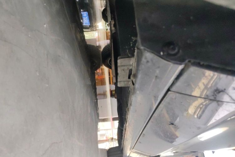 Used Buick GL8 2022 ES Landtrek 653T Comfort Edition Chassis Front Left