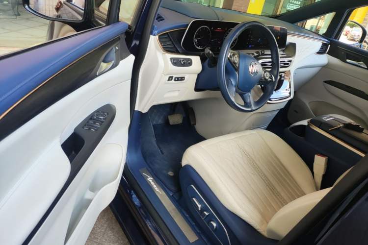 Used Buick GL8 2022 Avenir Avia Four-Seat Prestige Edition Driver Seat