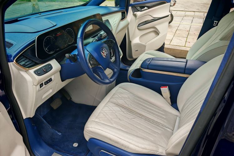 Used Buick GL8 2022 Avenir Avia Four-Seat Prestige Edition Interior 2