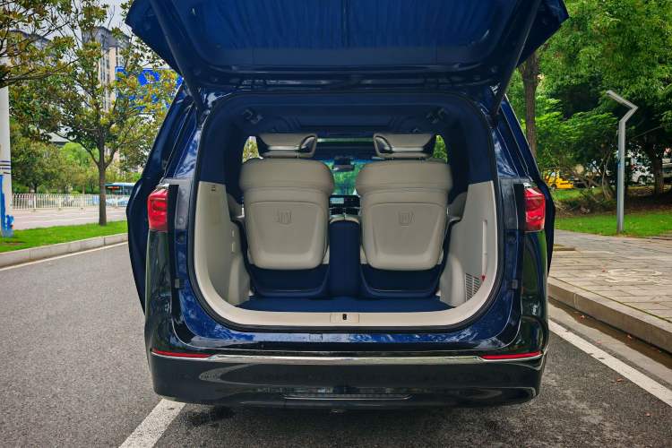 Used Buick GL8 2022 Avenir Avia Four-Seat Prestige Edition Interior 6