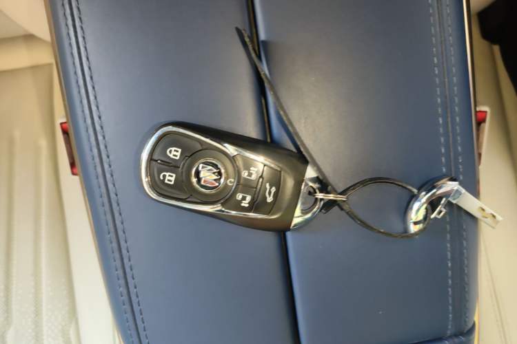 Used Buick GL8 2022 Avenir Avia Four-Seat Prestige Edition Vehicle Key